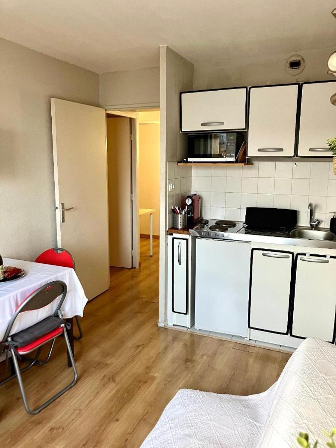 ניס Appartement 2 Pieces En Etage Eleve, Centre-Ville Au Calme, Petite Vue Mer מראה חיצוני תמונה